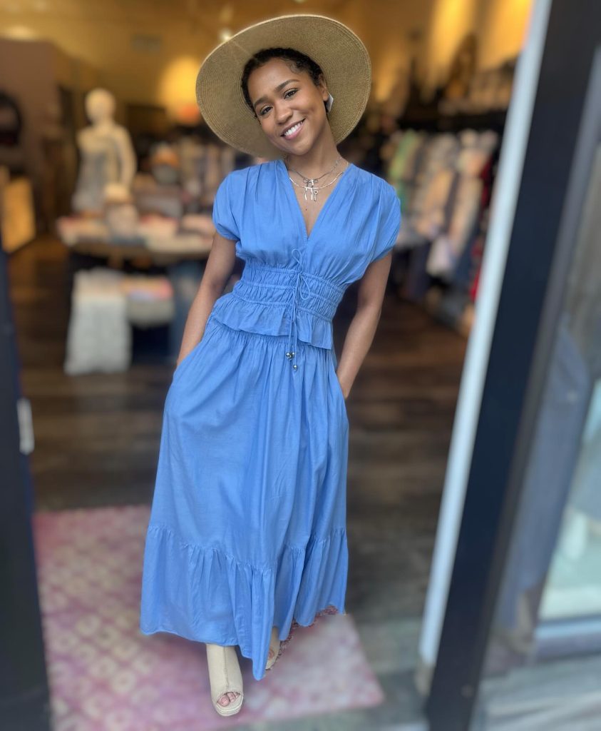 Rejoice Mom’s Day with Timeless Style for Each Era!