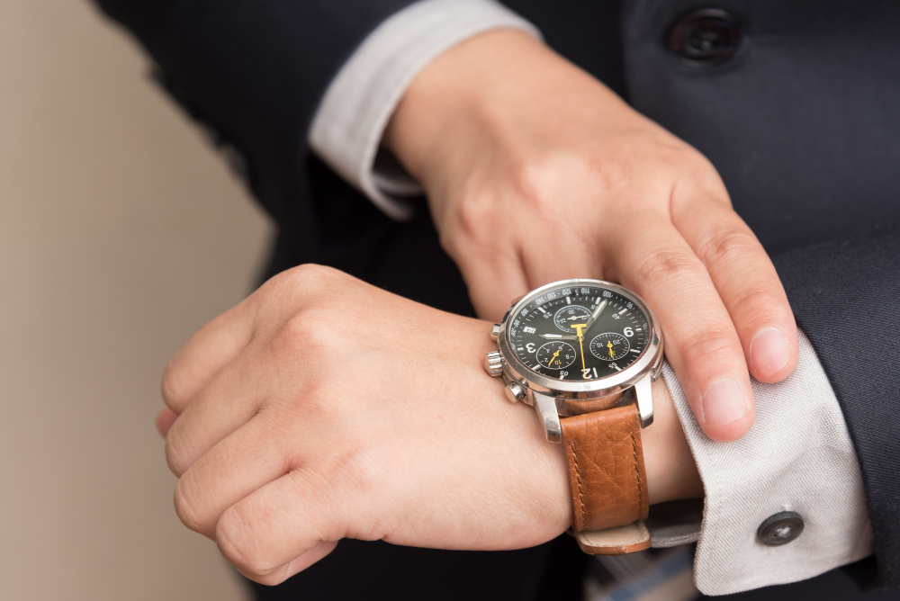 Trendy Males’s Wristwatch Manufacturers: The Greatest Match For Your Style & Character